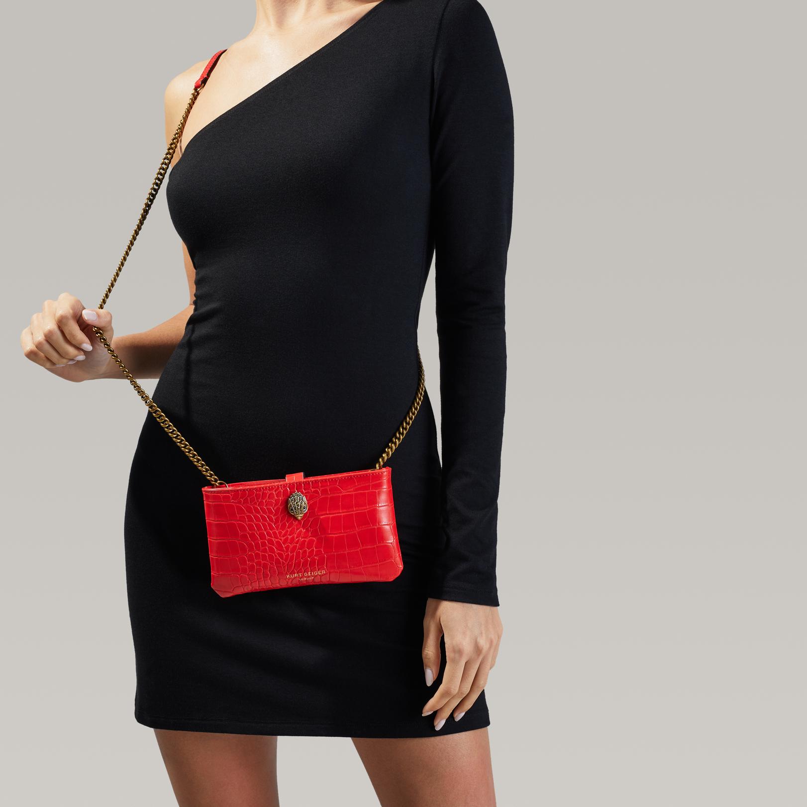 Eagle Pouch With Chain alternative 5