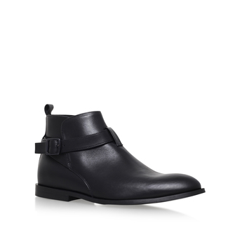 Lester from KG Kurt Geiger