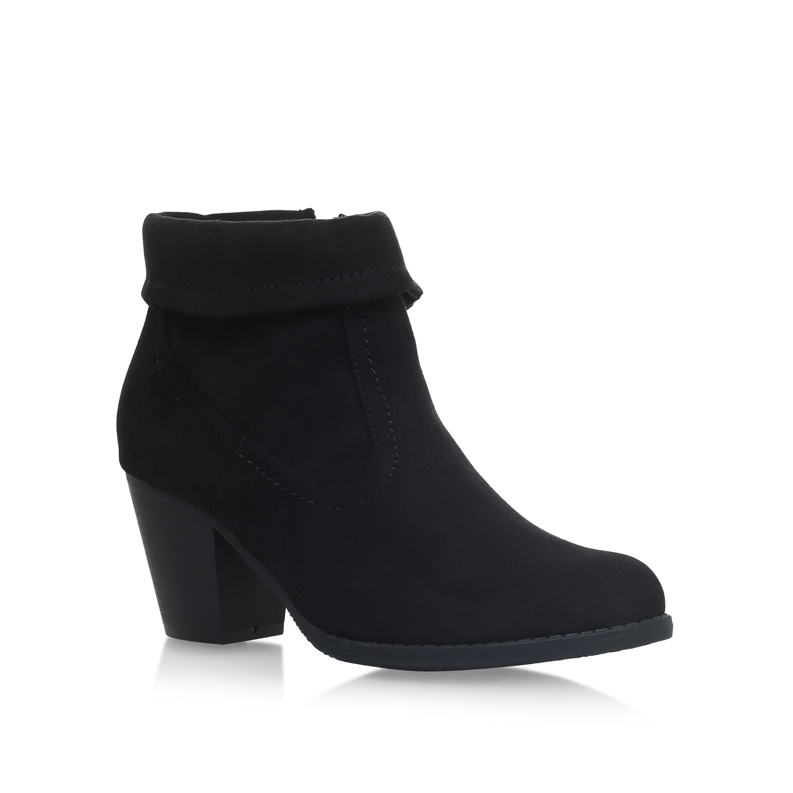 claudia ghizzani chelsea boots