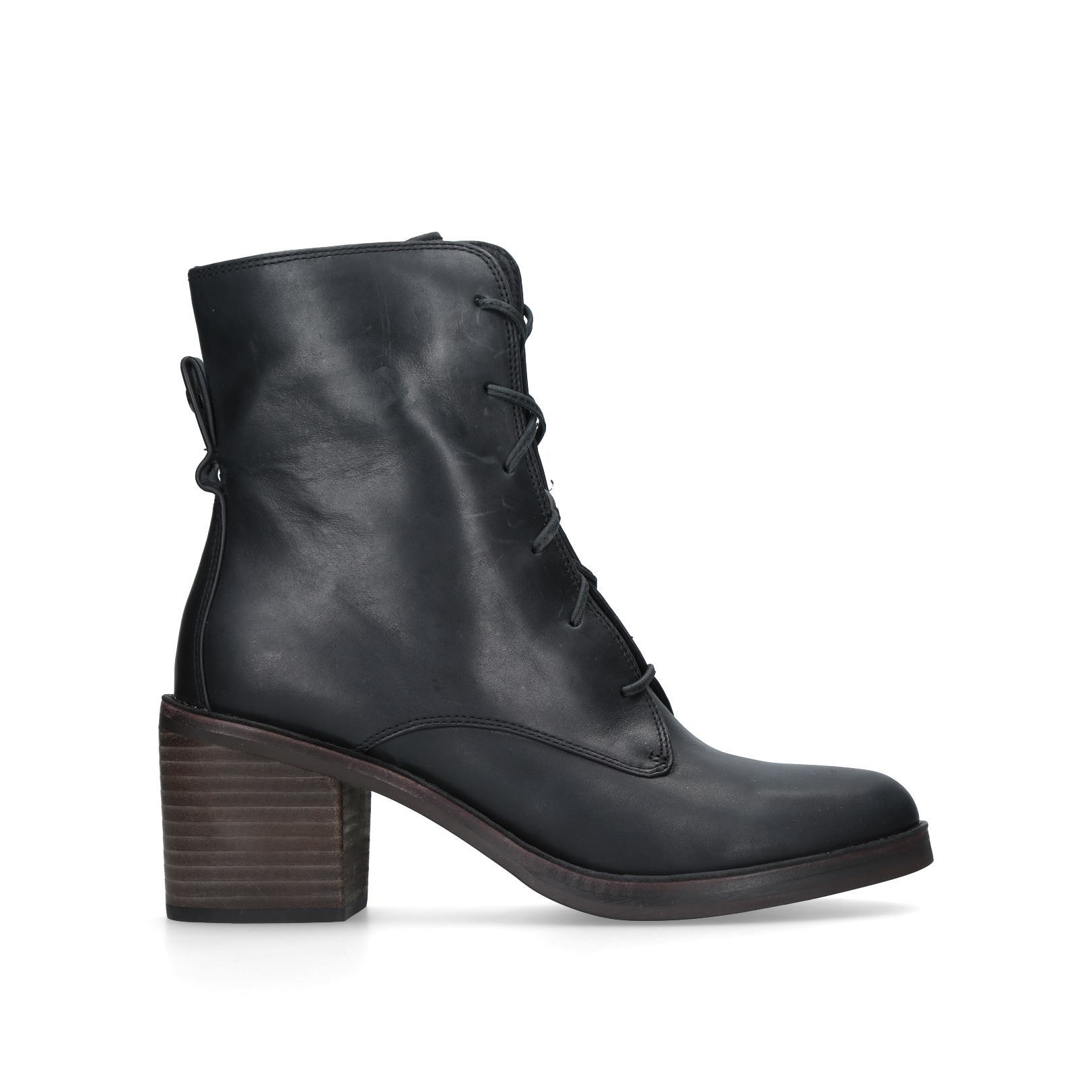 ugg oriana black