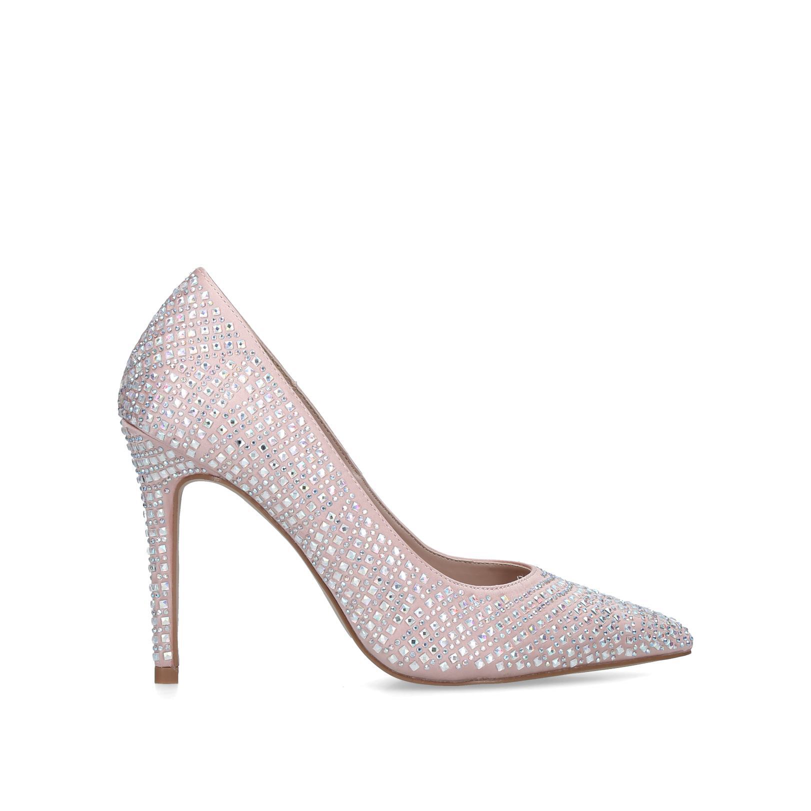 lovebird carvela