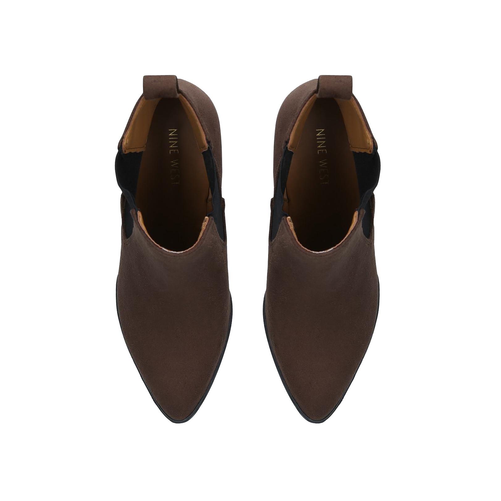 nine west taye women's chelsea boot