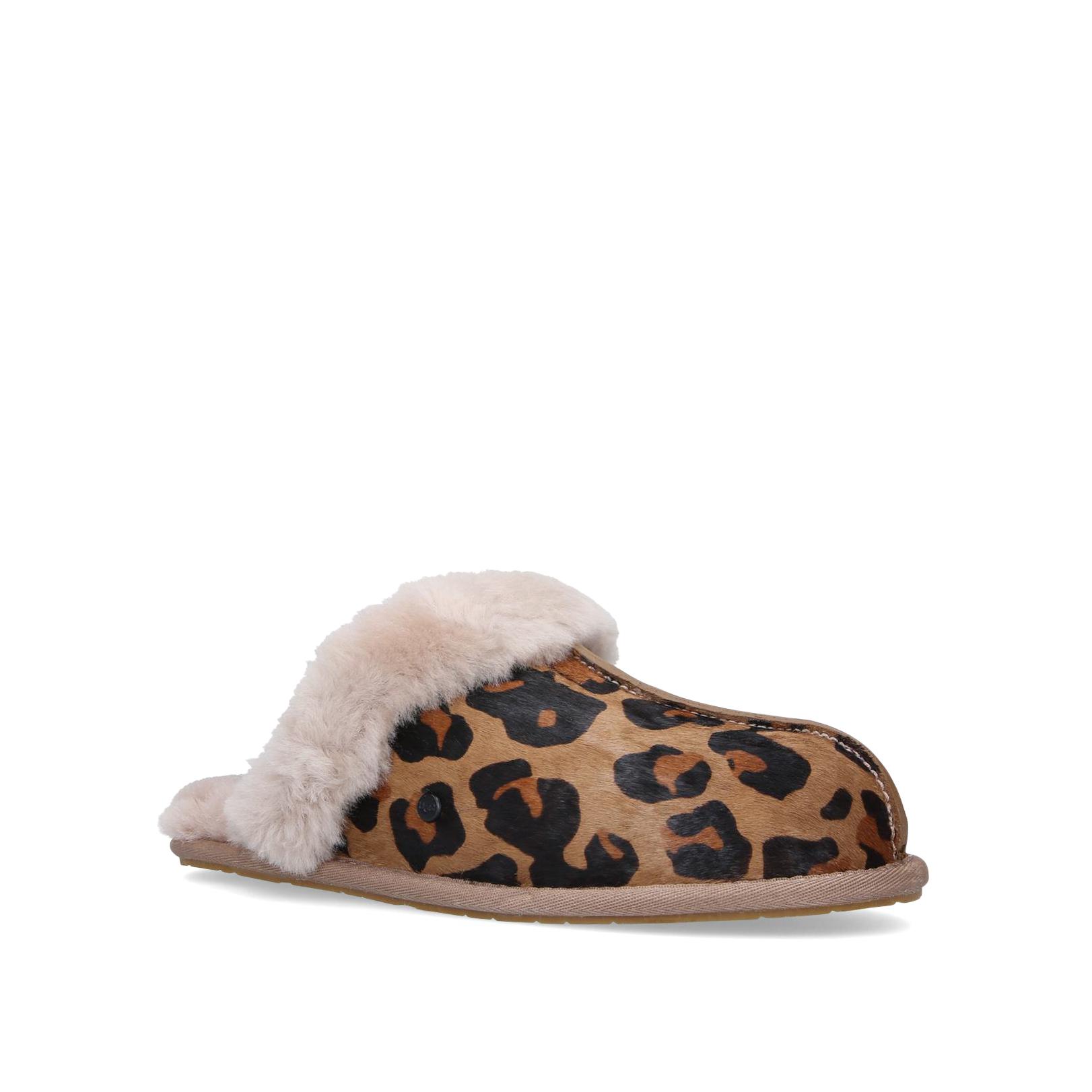 un damson clarks