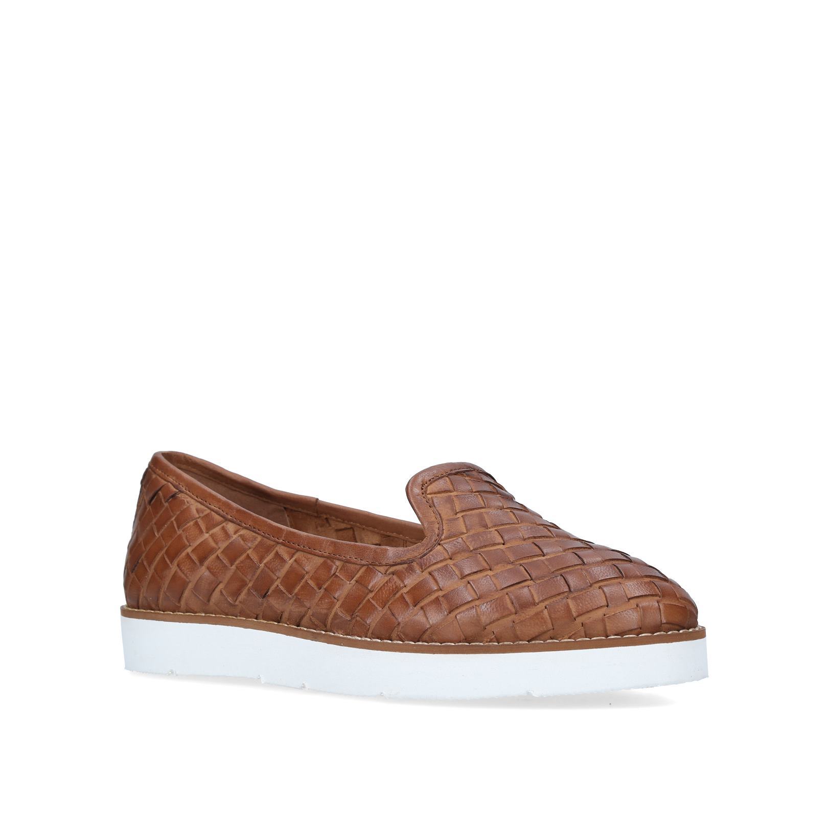 carvela lumos
