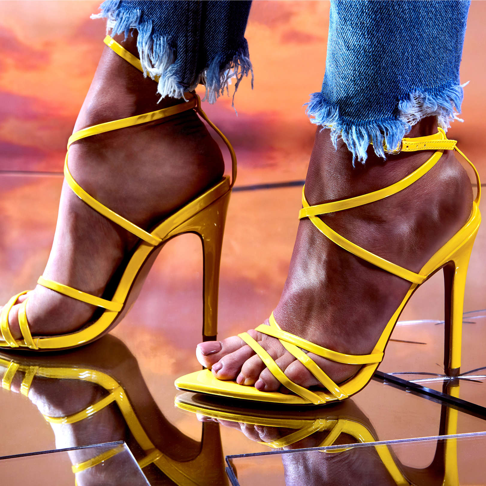 shoeaholics contact number