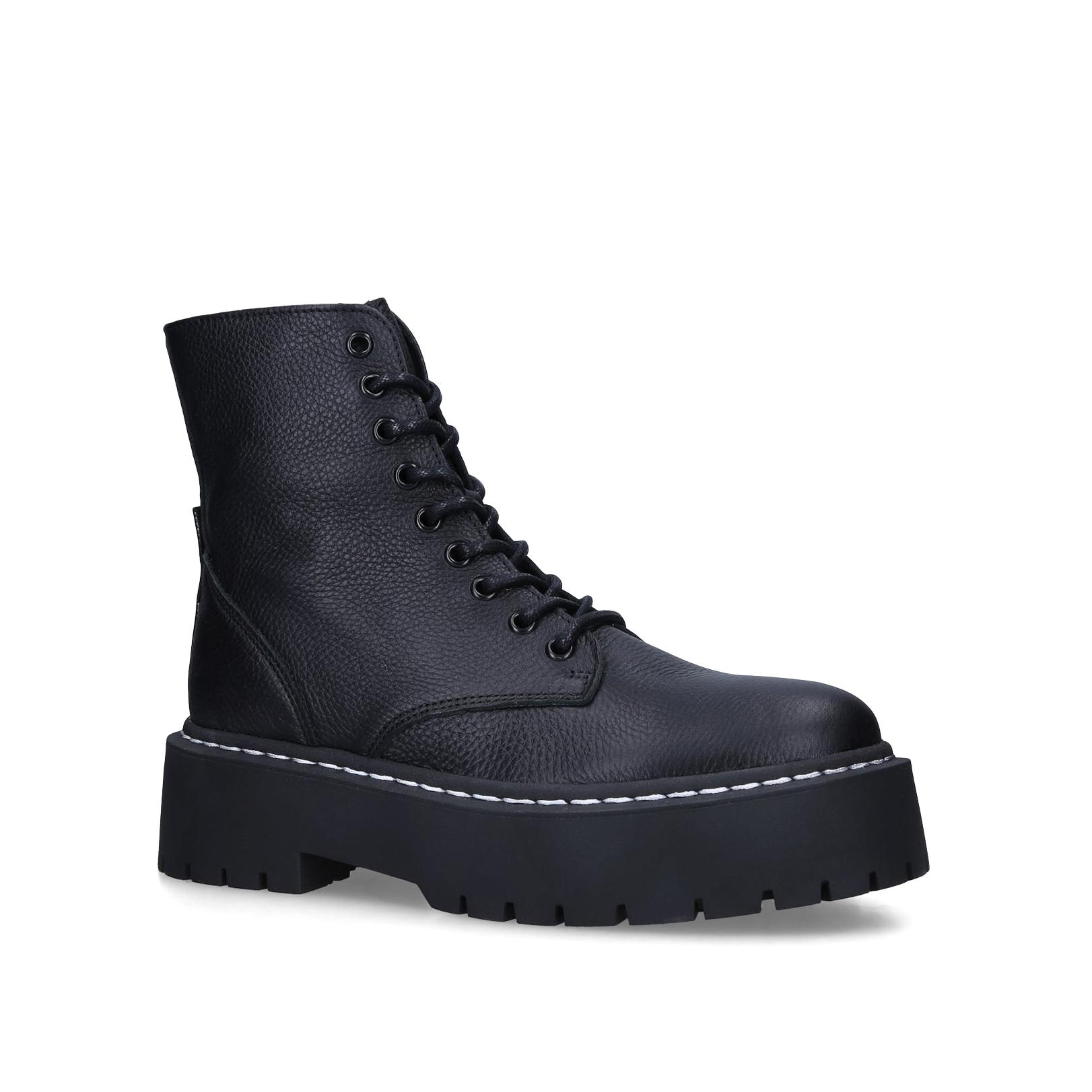skylar bootie steve madden