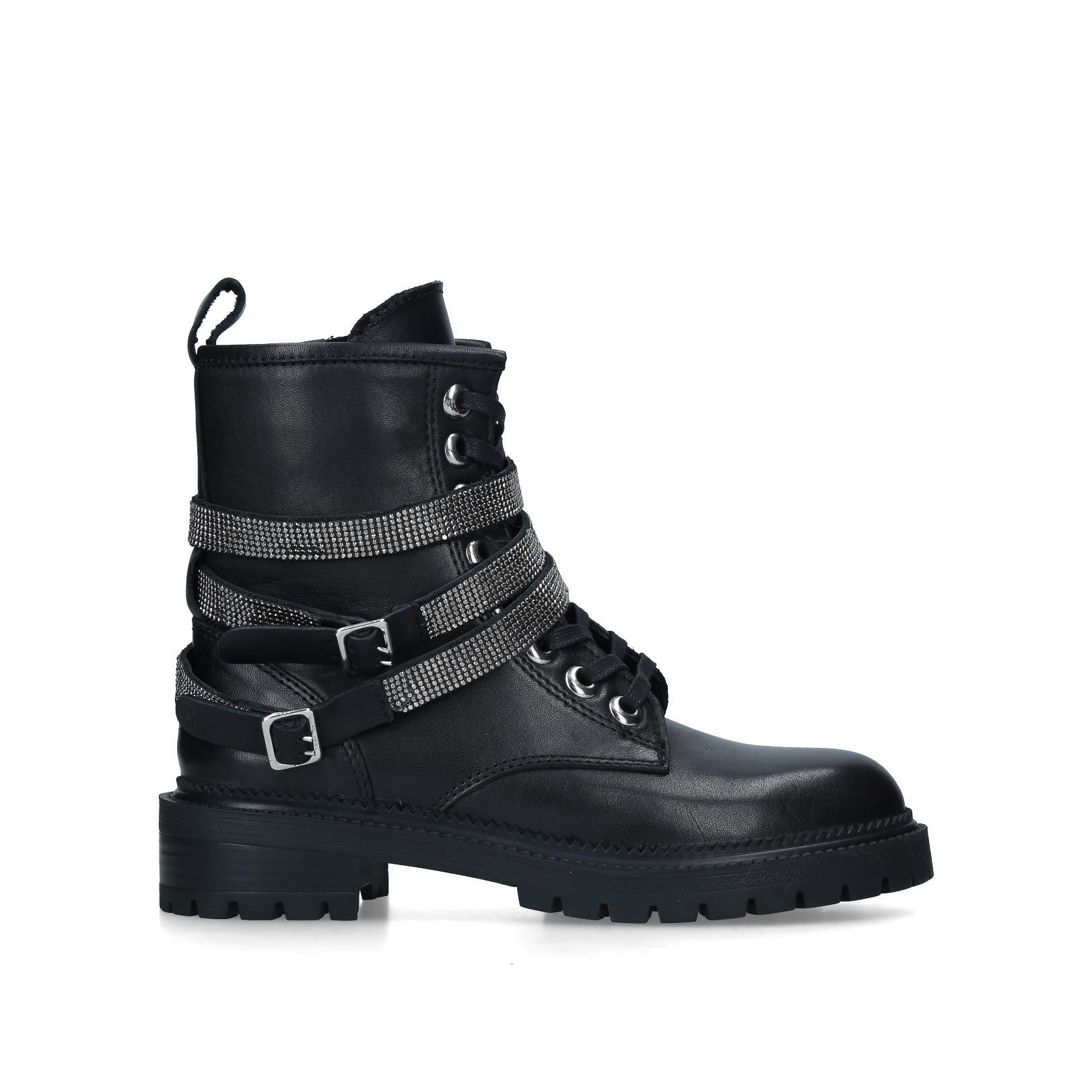 tuxedo boots