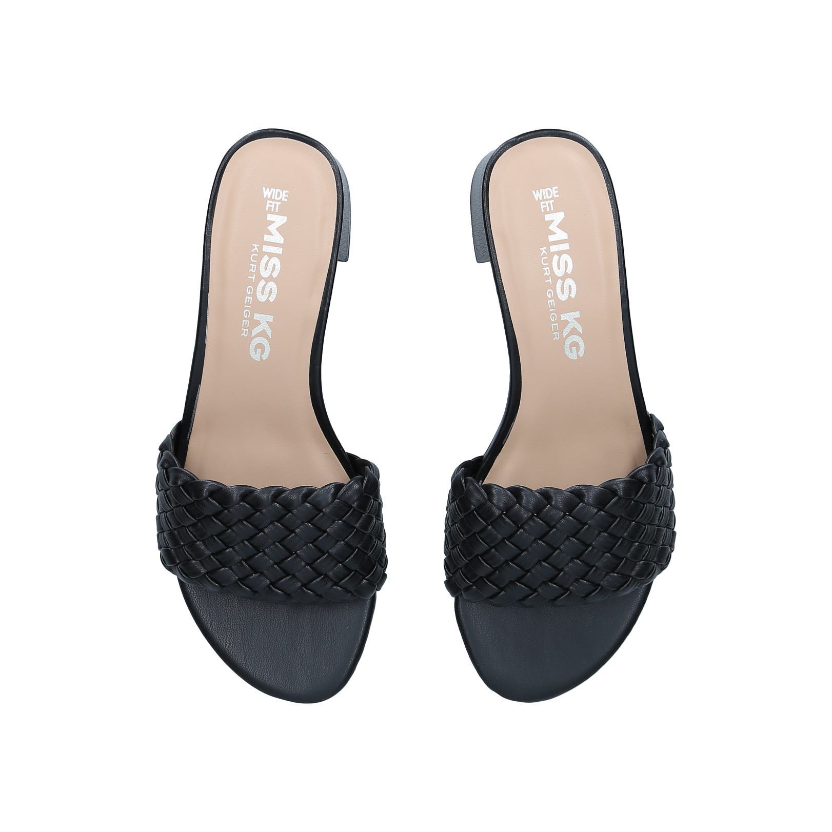 shoeaholics contact number
