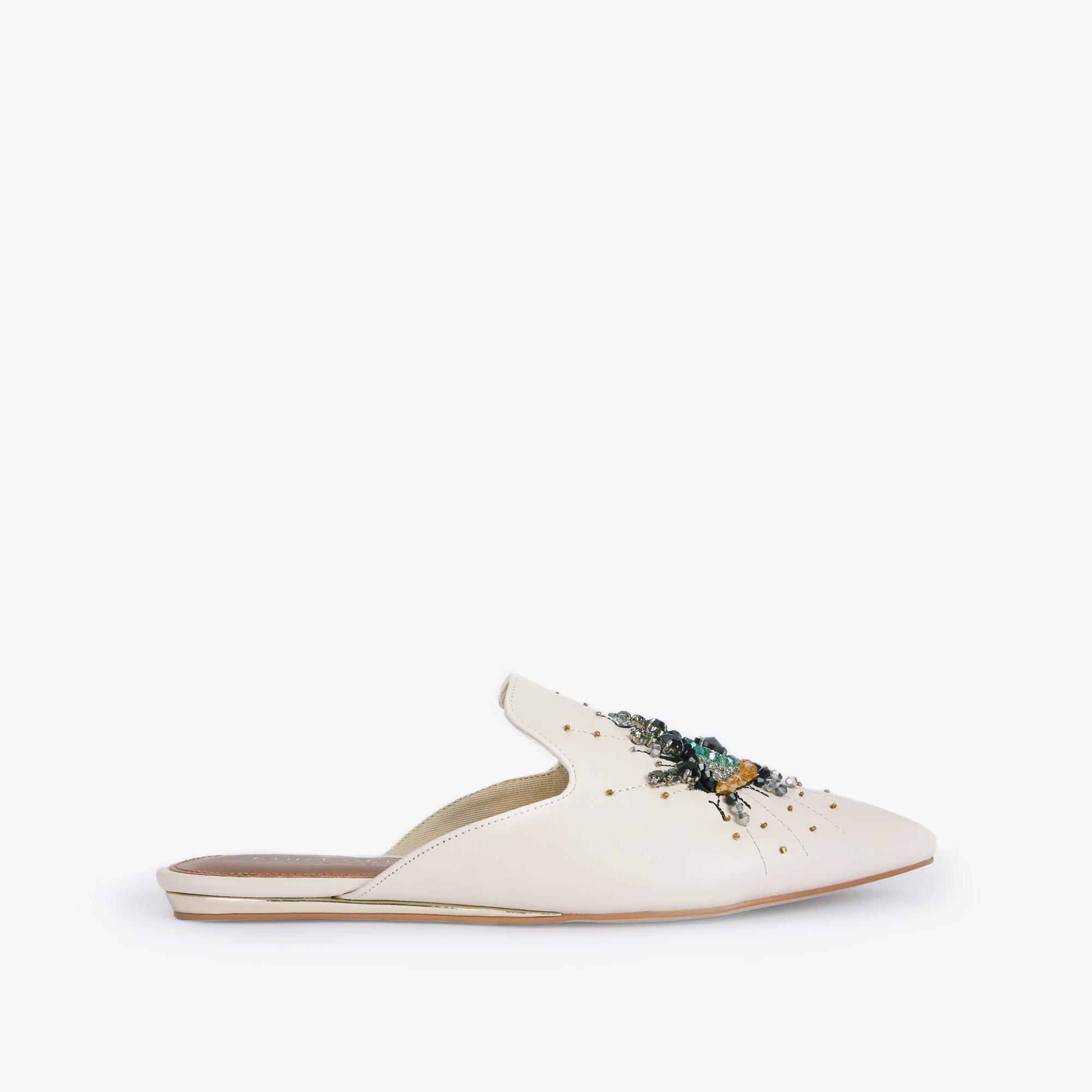 Carvela Kurt Geiger Rubber Flip Flops in White Womens Shoes Flats and flat shoes Sandals and flip-flops 