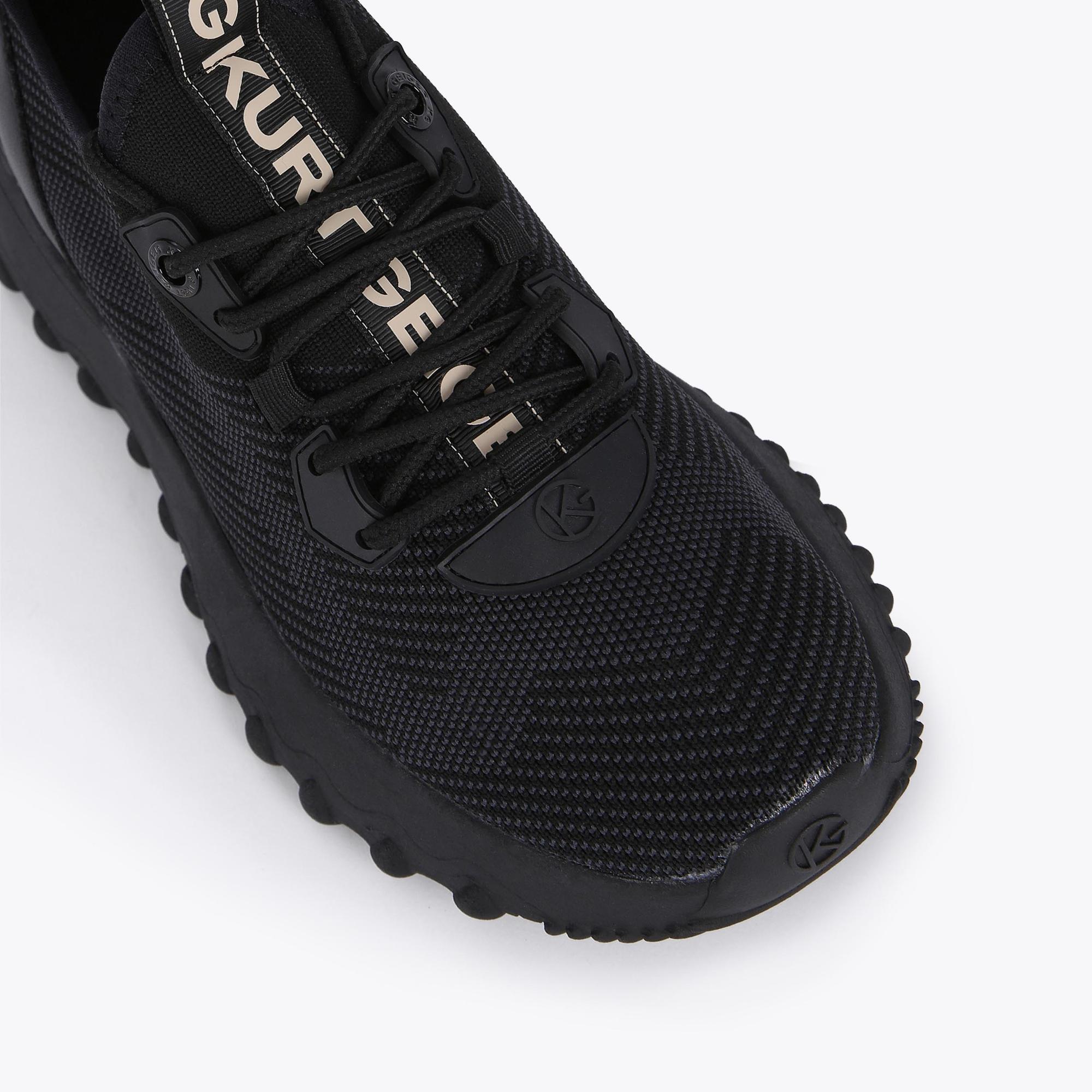 Lowell Knit Sneaker