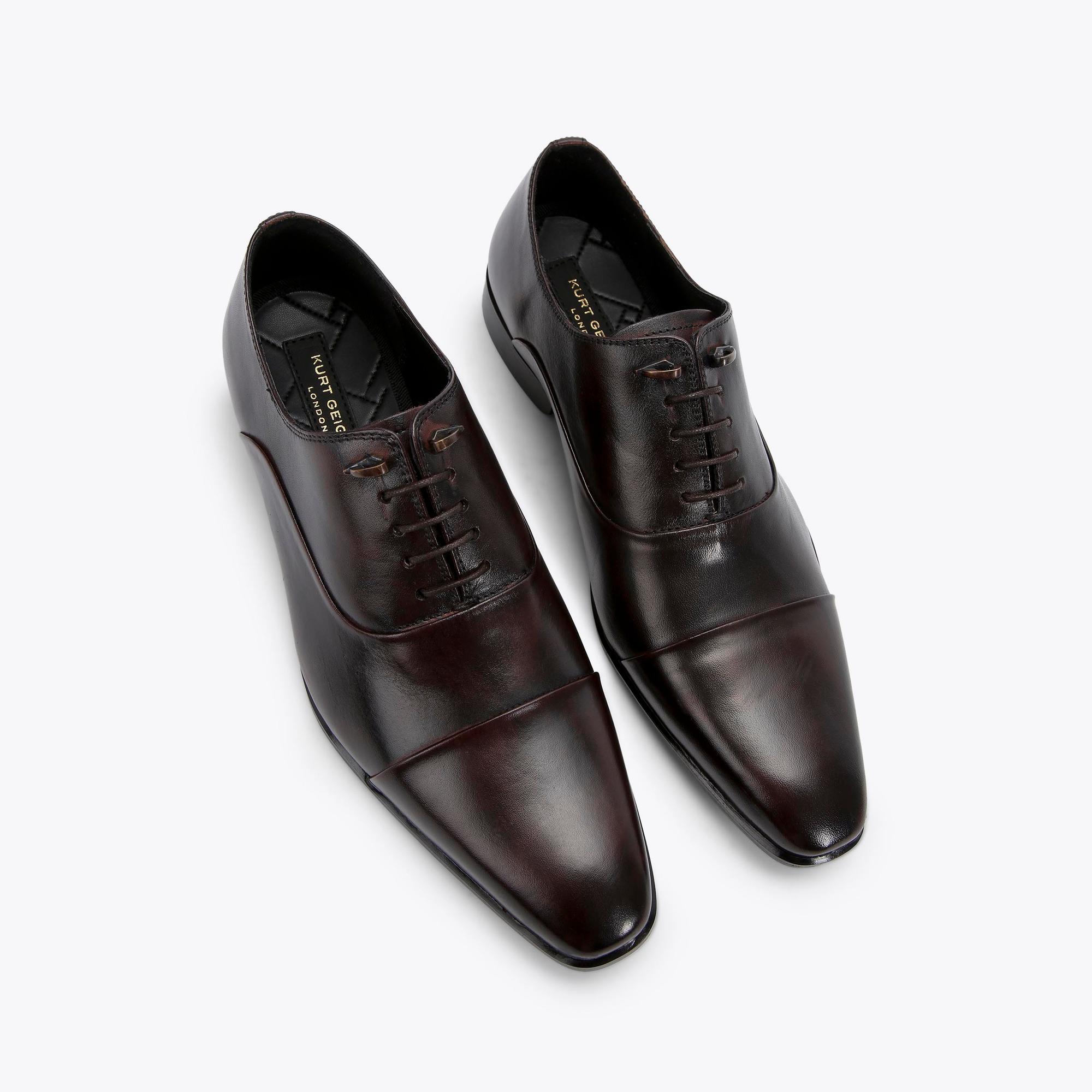 Mens Shoes Lace-ups Oxford shoes Kurt Geiger Sloane Embellished Patent-leather Oxford Shoes in Black for Men 