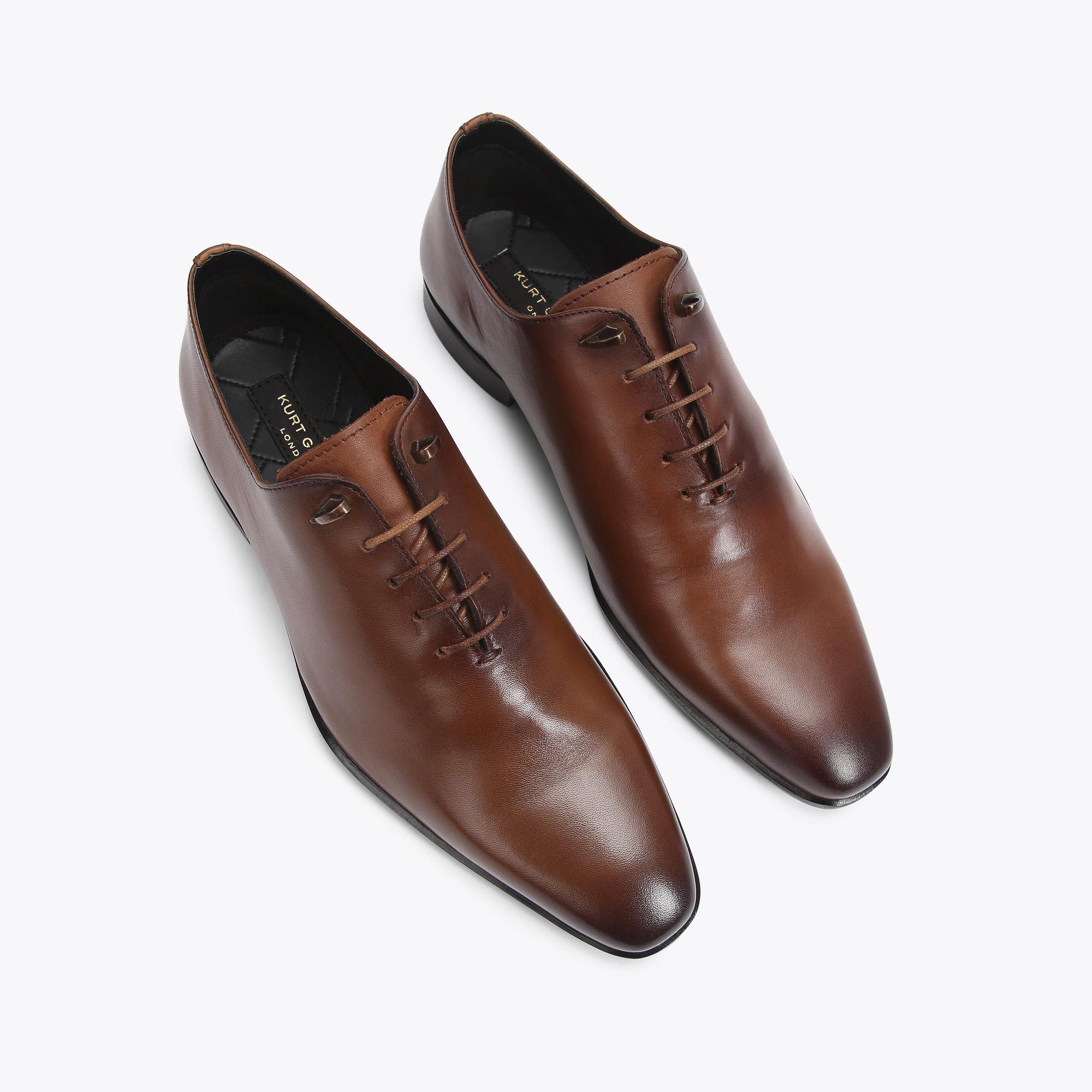 Zeestraat stap in kapok Men's Formal Shoes | Kurt Geiger