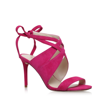 Ronnie from Nine West