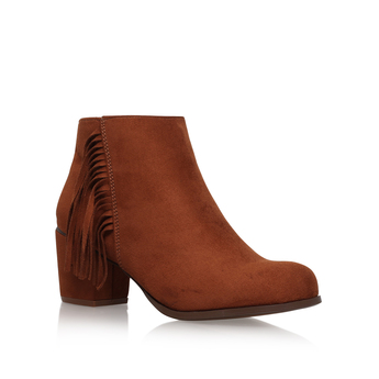 Mildred from Feud London