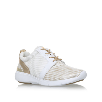 Amanda Trainer from Michael Michael Kors