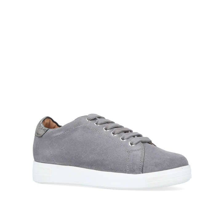 gray shoes nike