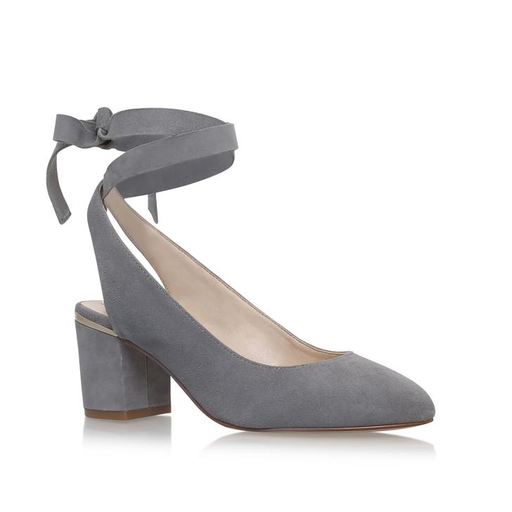nine west andrea