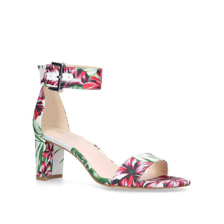 nine west playdown sandals