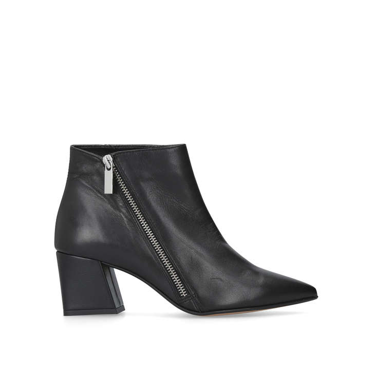 carvela signet boot