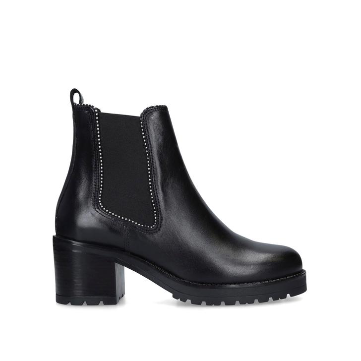 chelsea boots with spikes
