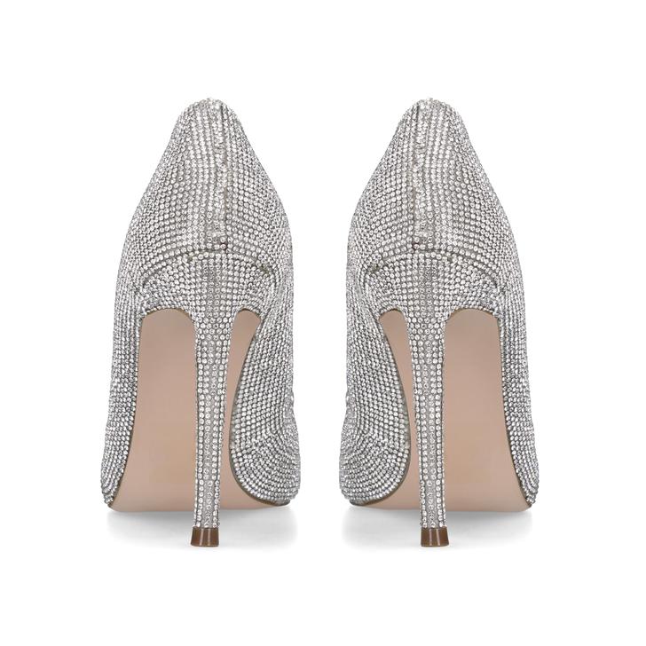 vala r steve madden
