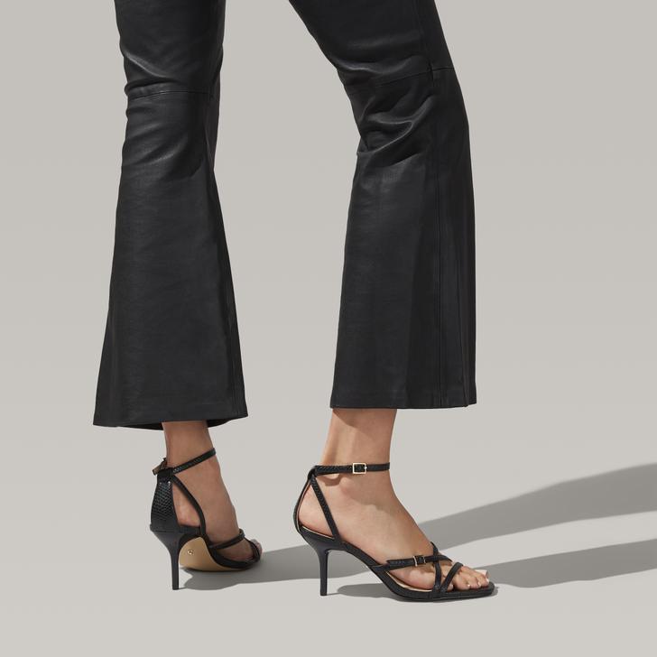 carvela genesis sandals