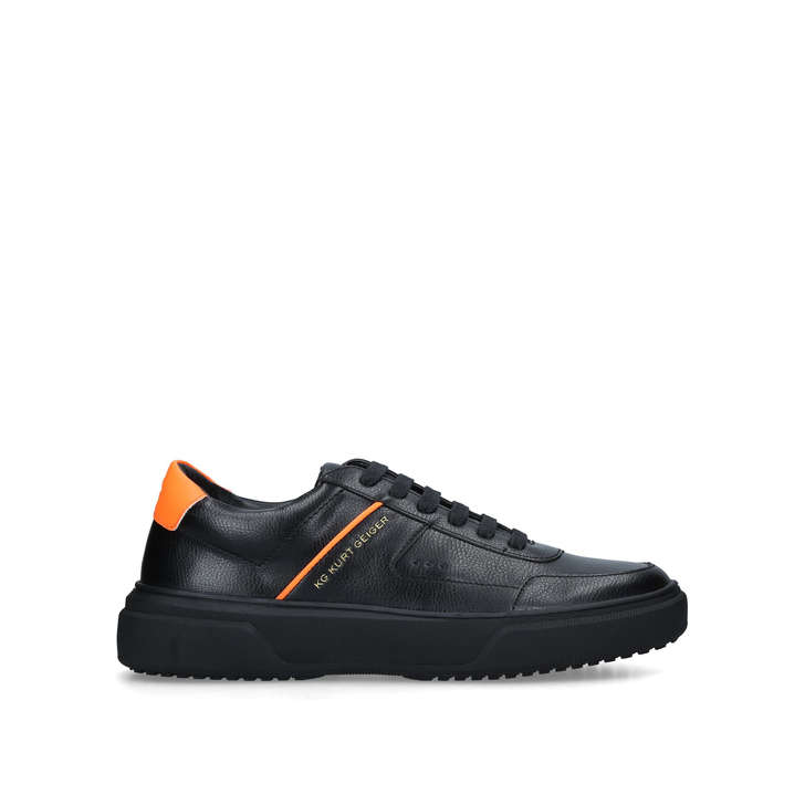 kg black trainers