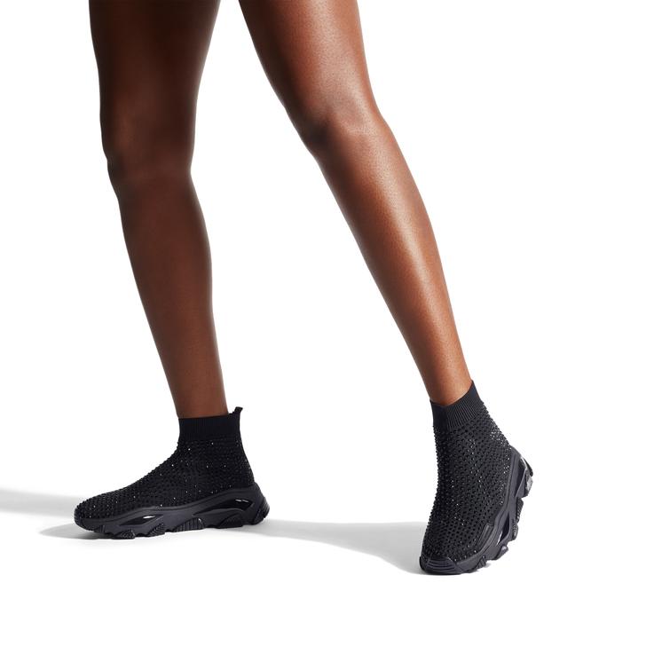sneakers with socks outfit