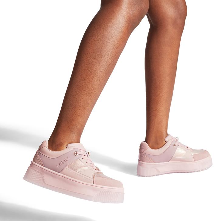 carvela chunky trainers
